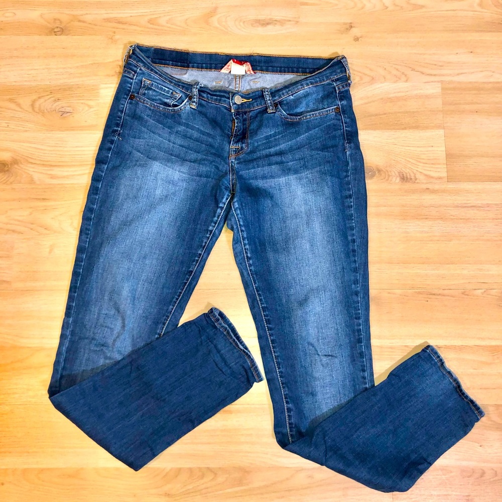 Lucky Brand straight legged denim jeans. Sz. 8